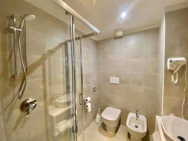 Garibaldi Hotel 3*
